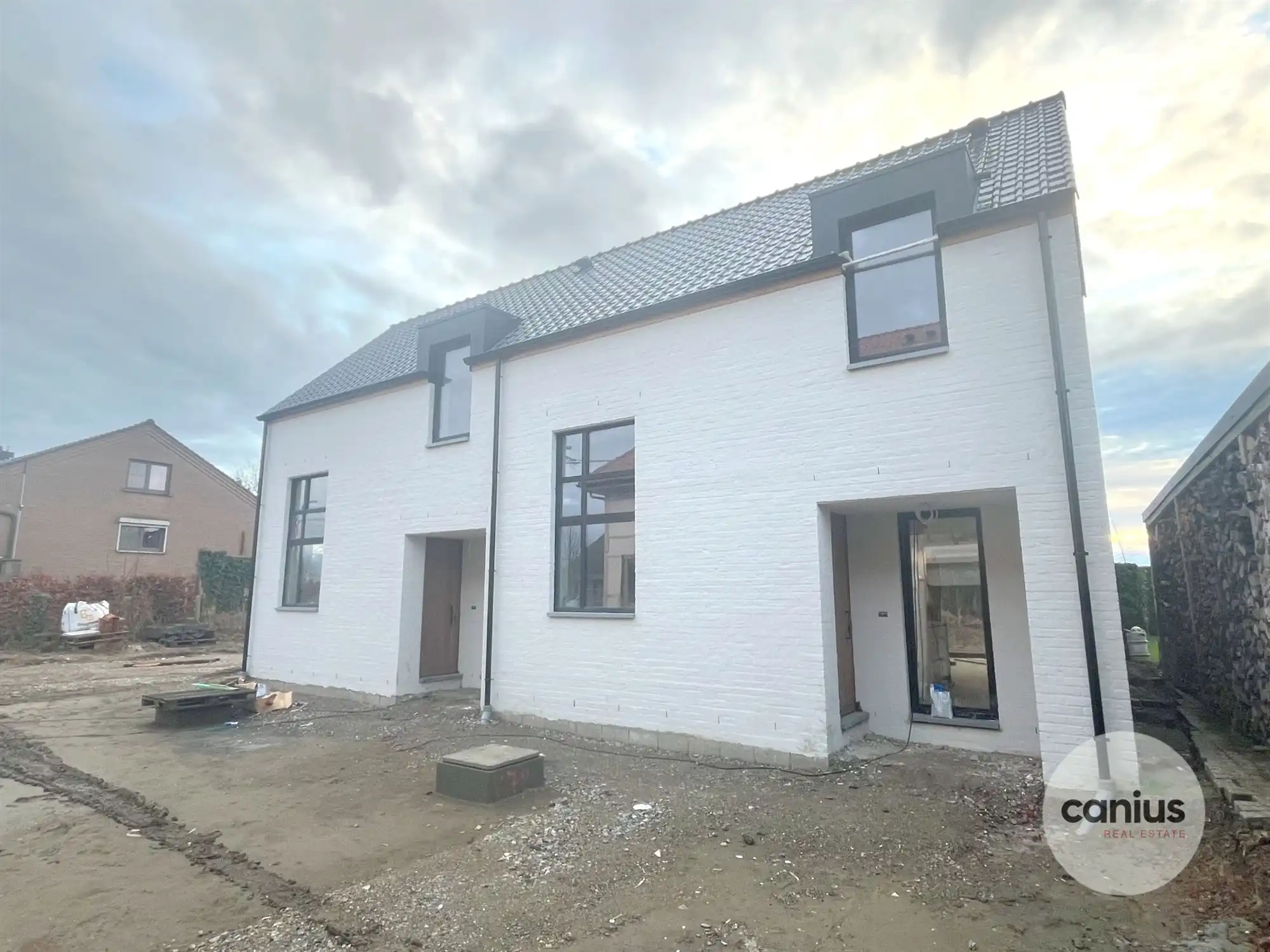 KNAPPE NIEUWBOUWWONING MET 3 SLPKS foto 14