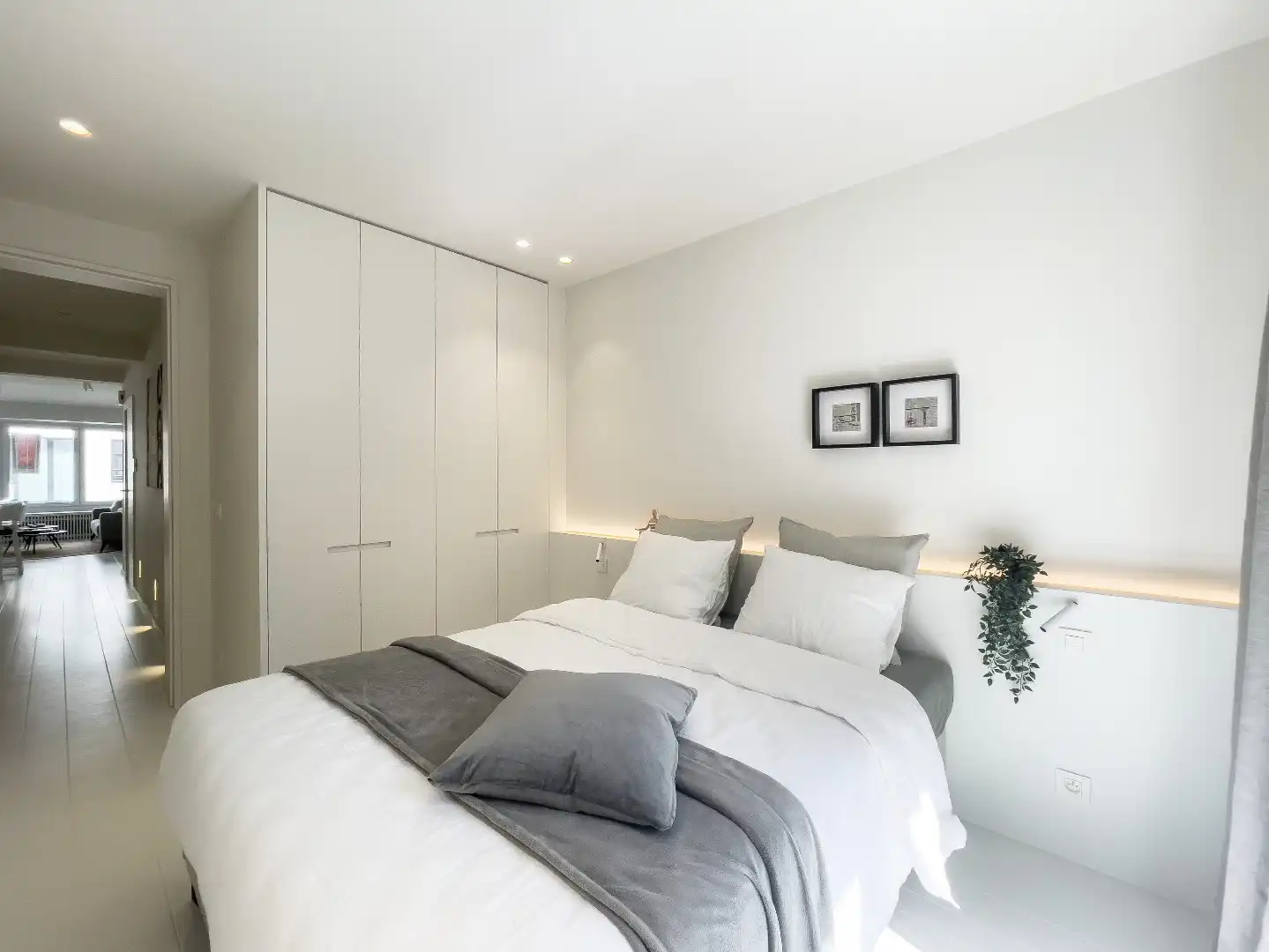 Gerenoveerd appartement met zijdelings zeezicht gelegen tussen het Driehoeksplein en het  Albertplein in het Zoute. foto 14