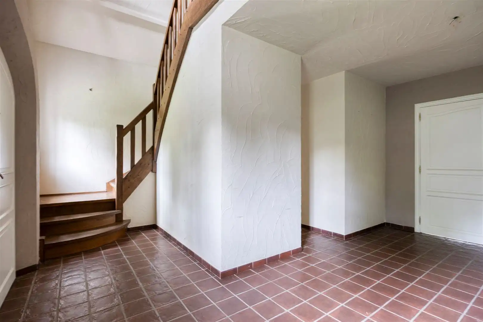 TE KOOP: Uitzonderlijke villa op een breed perceel van ca. 25 are in de Mosselerlaan te Genk! foto 6