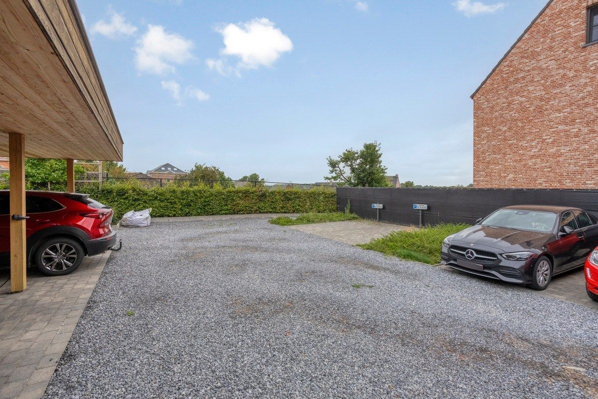 Gelijkvloers BEN-appartement met grote privétuin en parkeerplaats foto 24