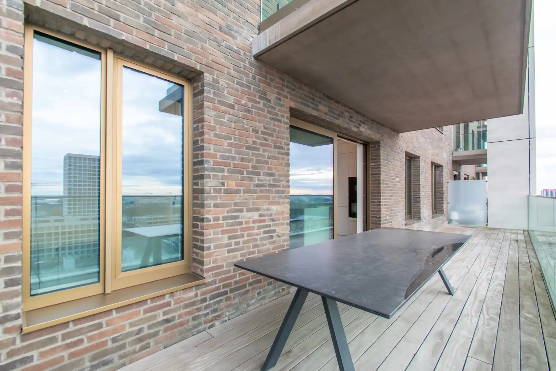 Ongemeubeld 2 slaapkamer appt. met zicht op de Schelde foto 6