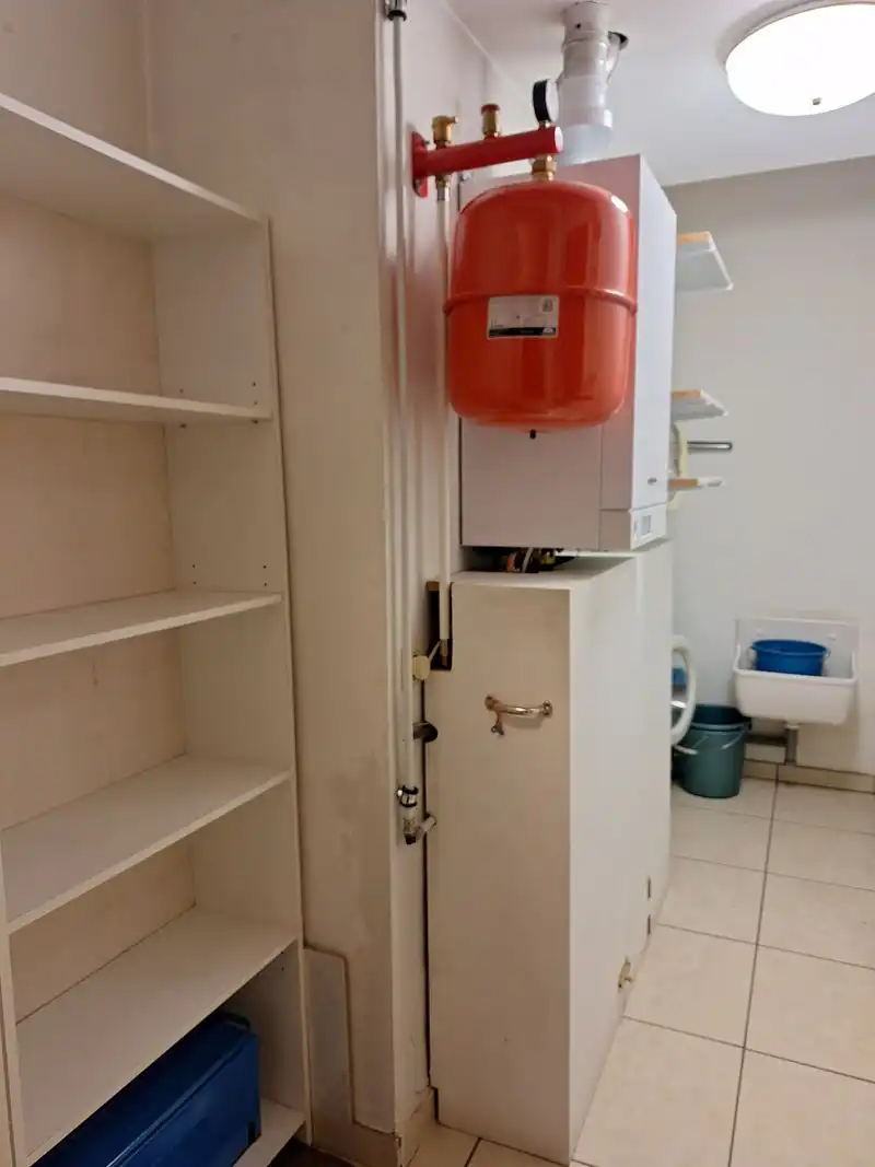 Centraal gelegen gelijkvloers appartement te Koersel foto 17