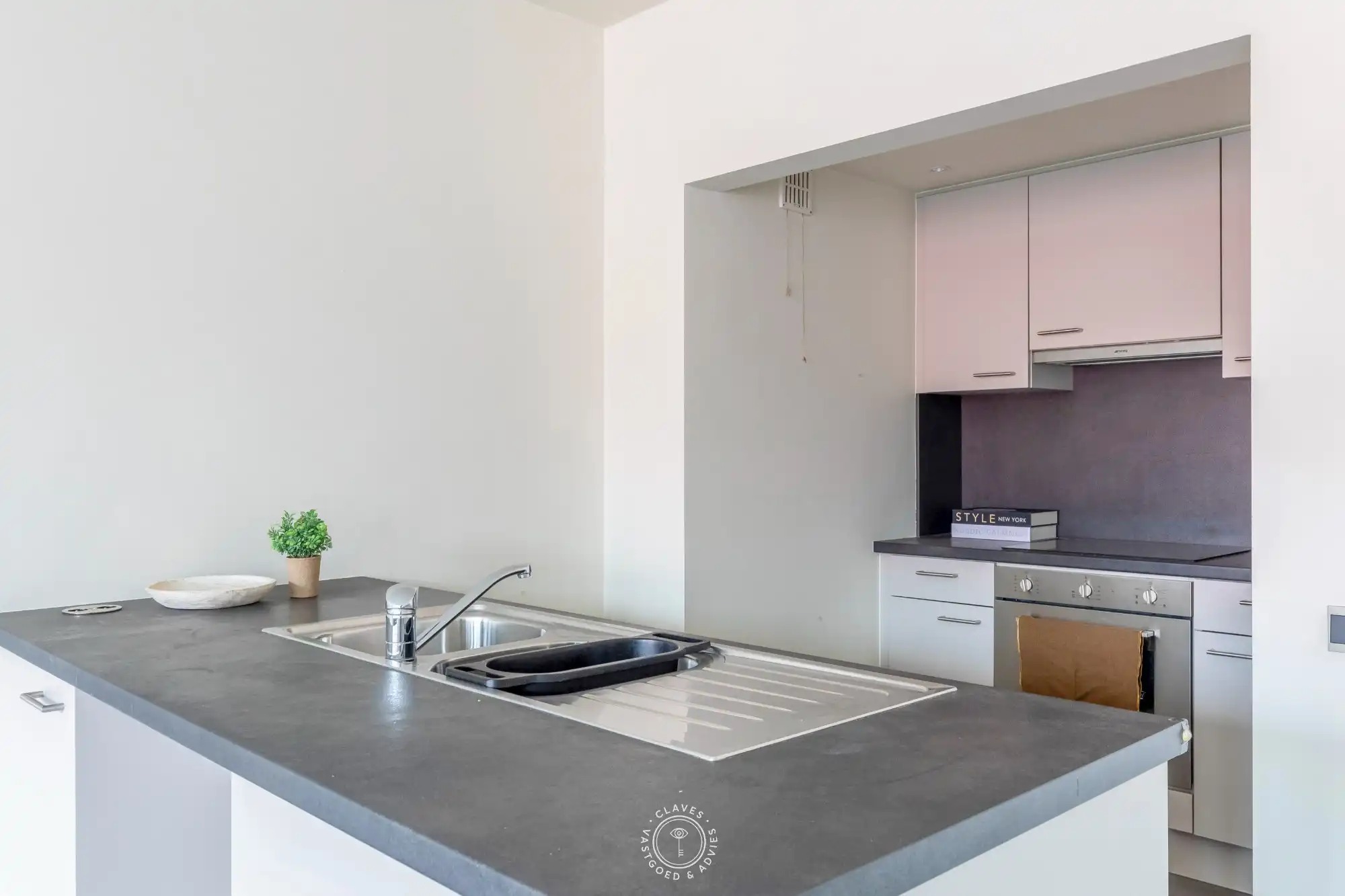 1-slaapkamerappartement met terras en centrale ligging foto {{pictureIndex}}