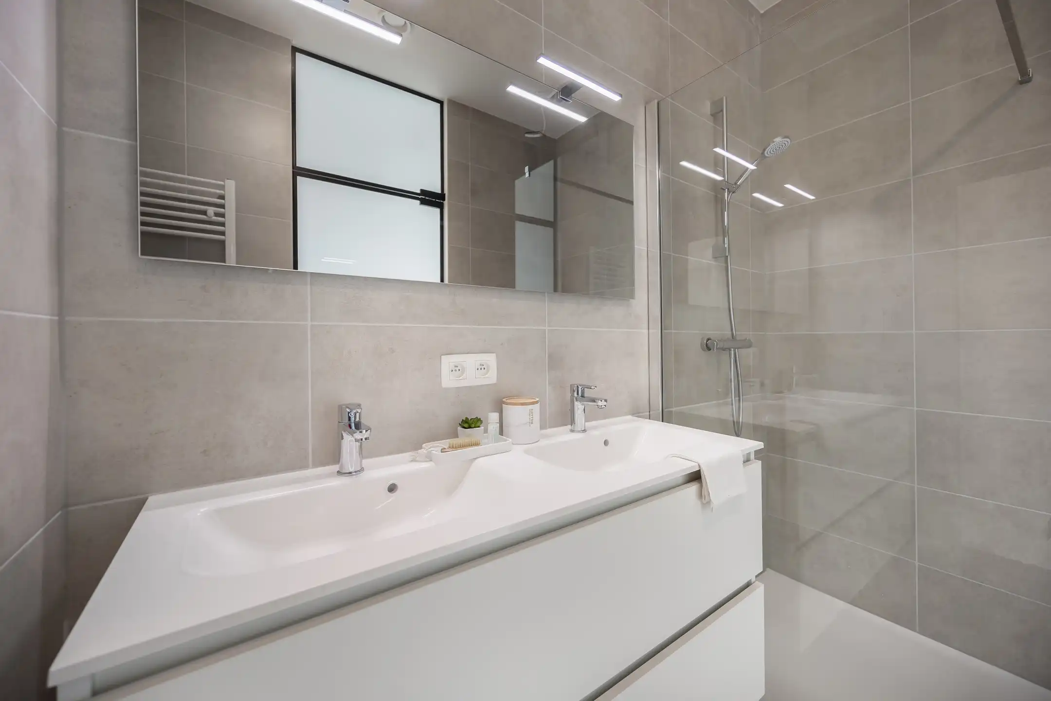 Nieuwbouw penthouse met ruime terrassen foto 21