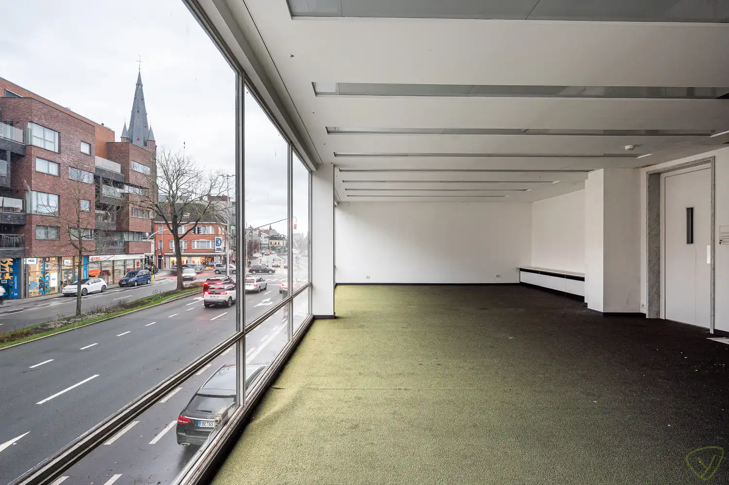 Vastgoedbelegging op een centrale en uitgelezen commerciële locatie! foto 9