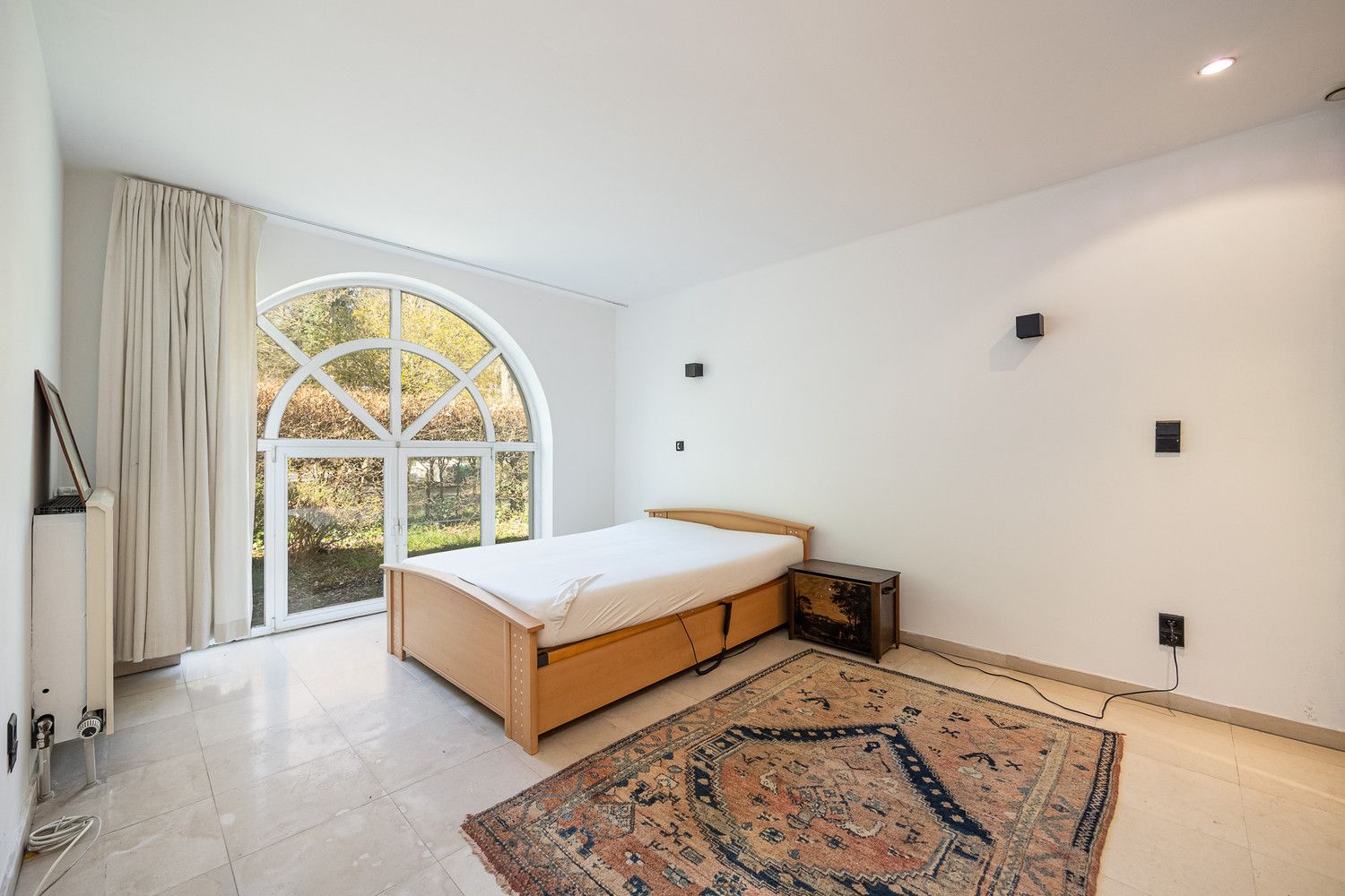 Villa op een uniek perceel van 1 hectare met vijver en zwembad foto 16