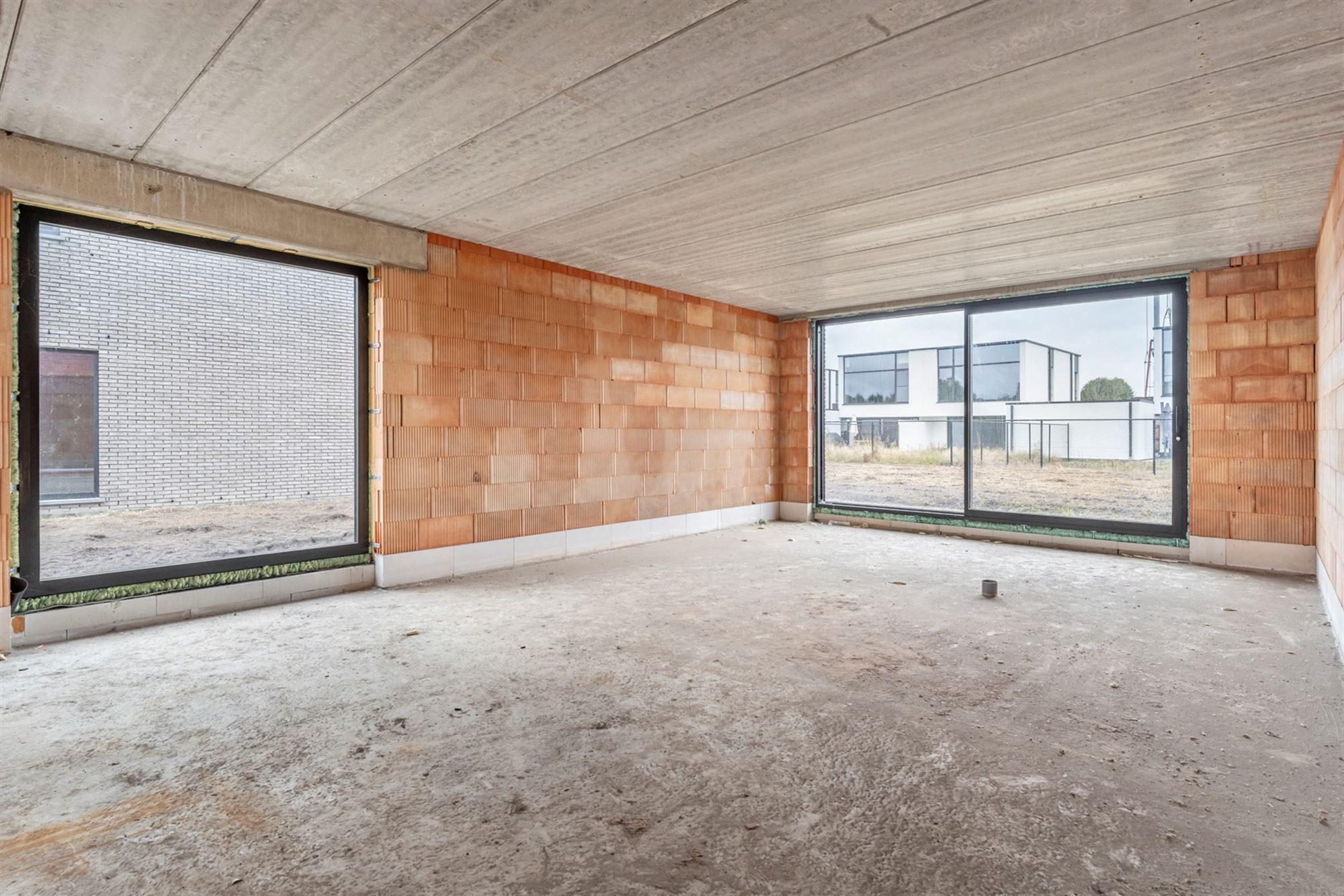 MODERNE NIEUWBOUWWONING MET 3 SLAAPKAMERS OP RUSTIGE DOCH CENTRALE LIGGING TE PEER foto 5