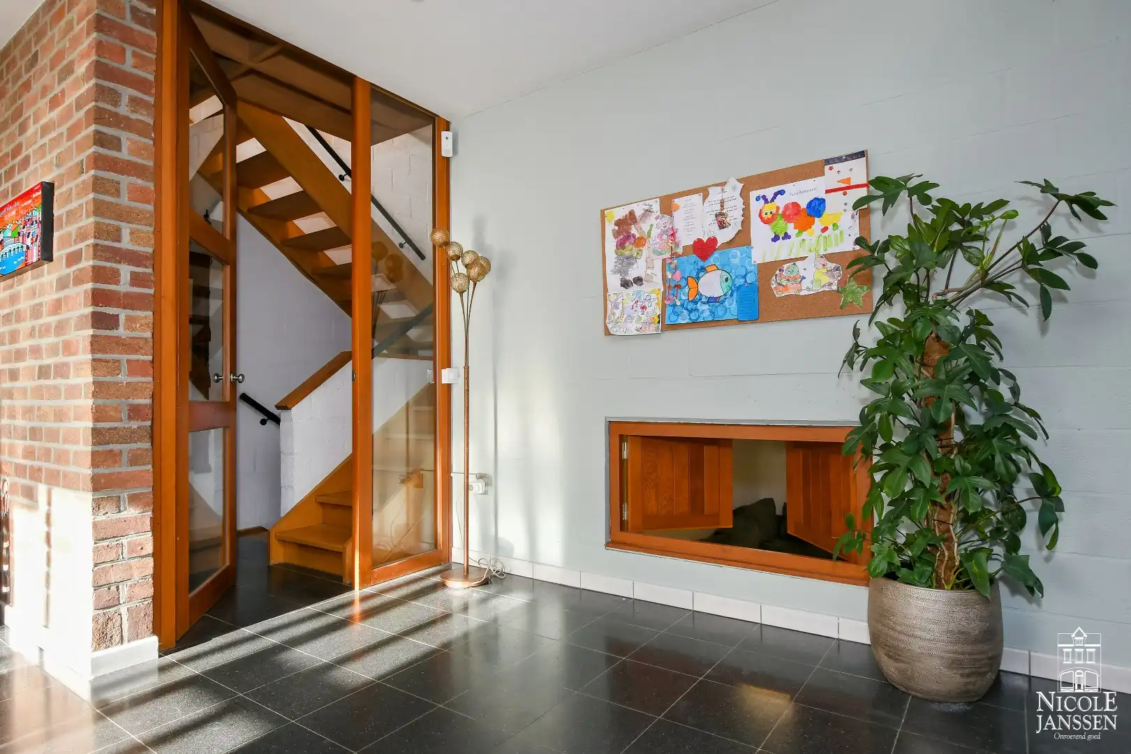 Bijzonder energiezuinige halfvrijstaande woning met diepe tuin foto 15