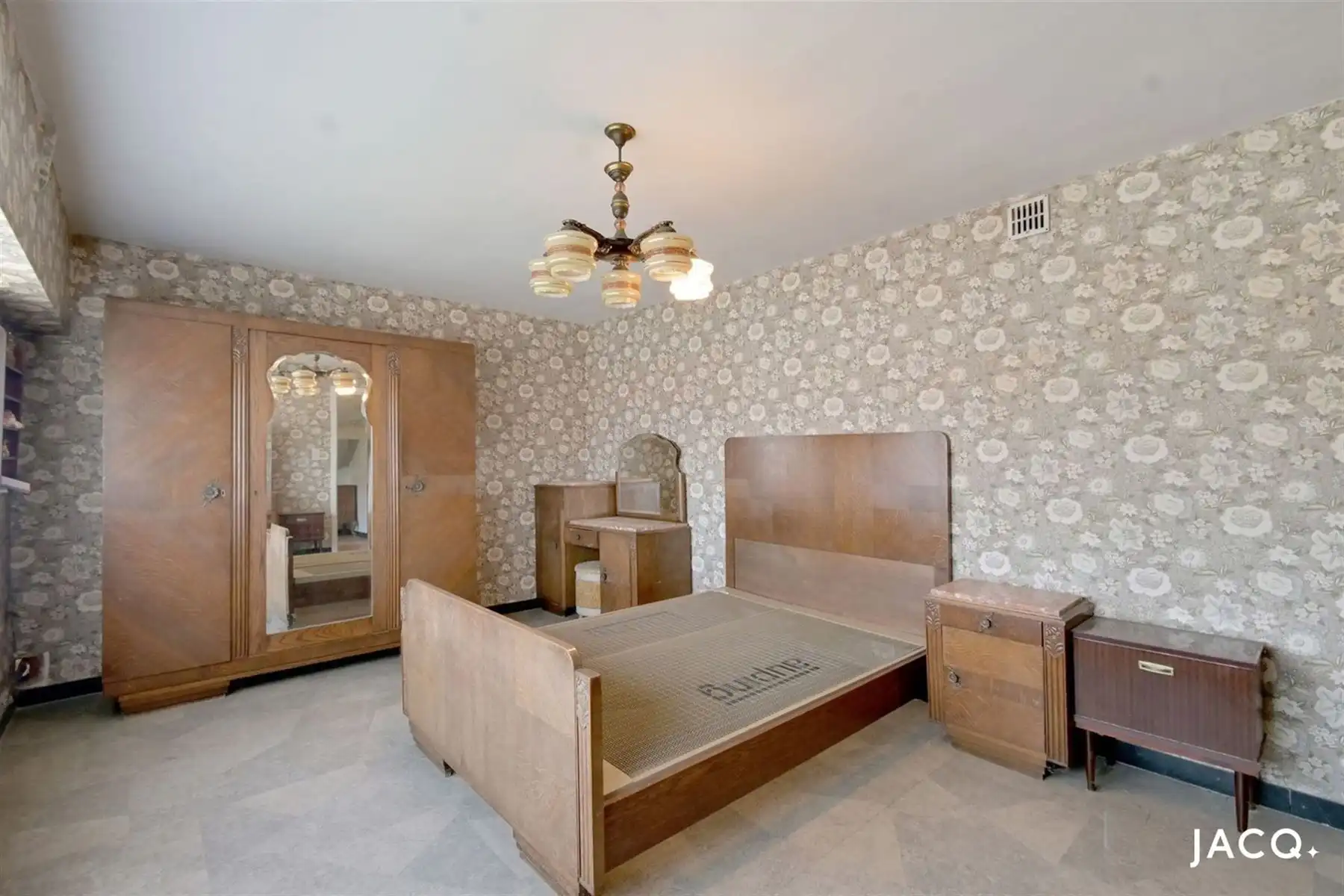 Ruime villa met 4slpk's op een prachtig perceel van 1203m²! foto 21
