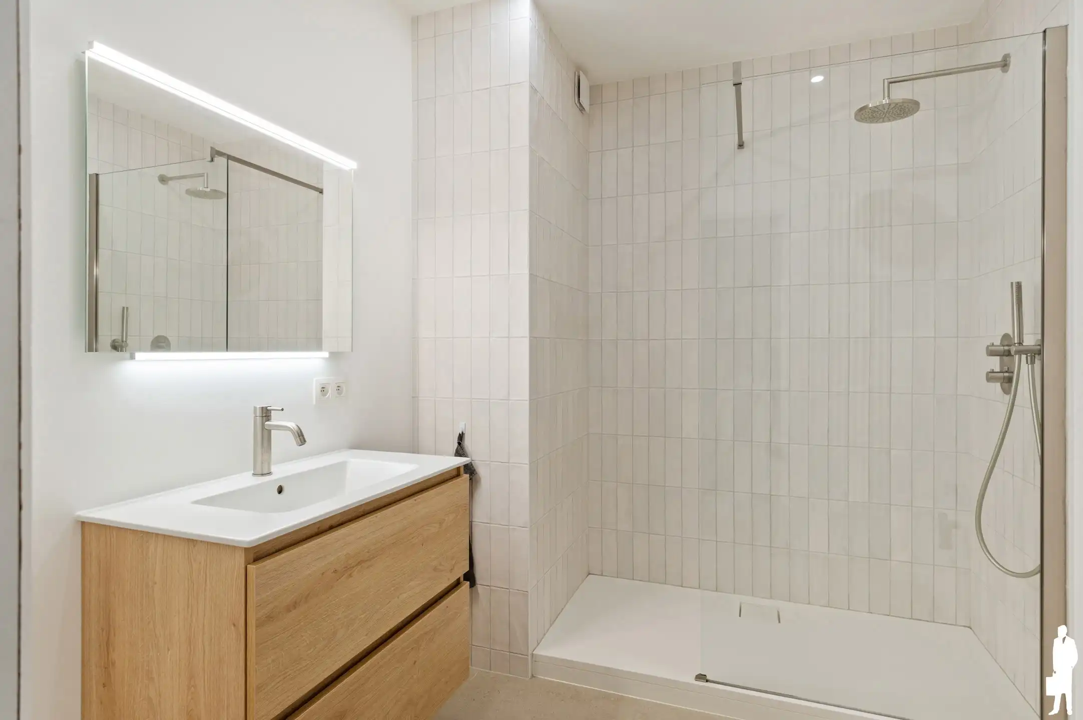Prachtig appartement met twee slaapkamers foto 16