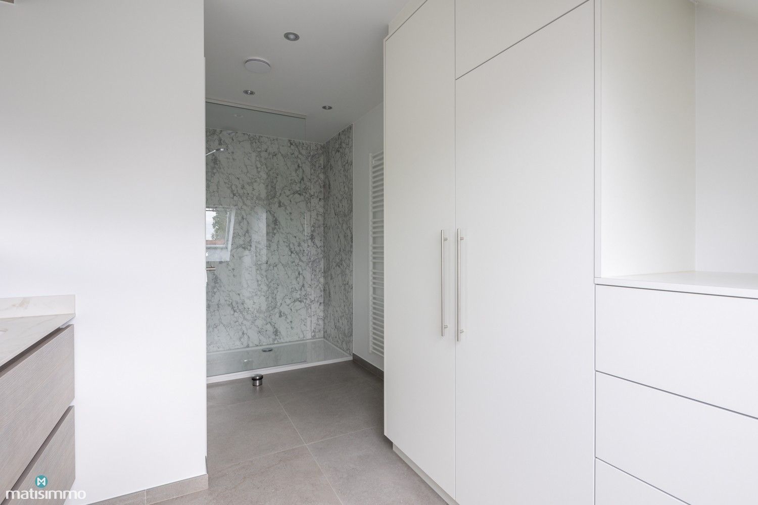 NIEUWBOUWDUPLEXAPPARTEMENT VOORZIEN VAN ALLE COMFORT MET DRIE SLAAPKAMERS TE MOPERTINGEN foto 22