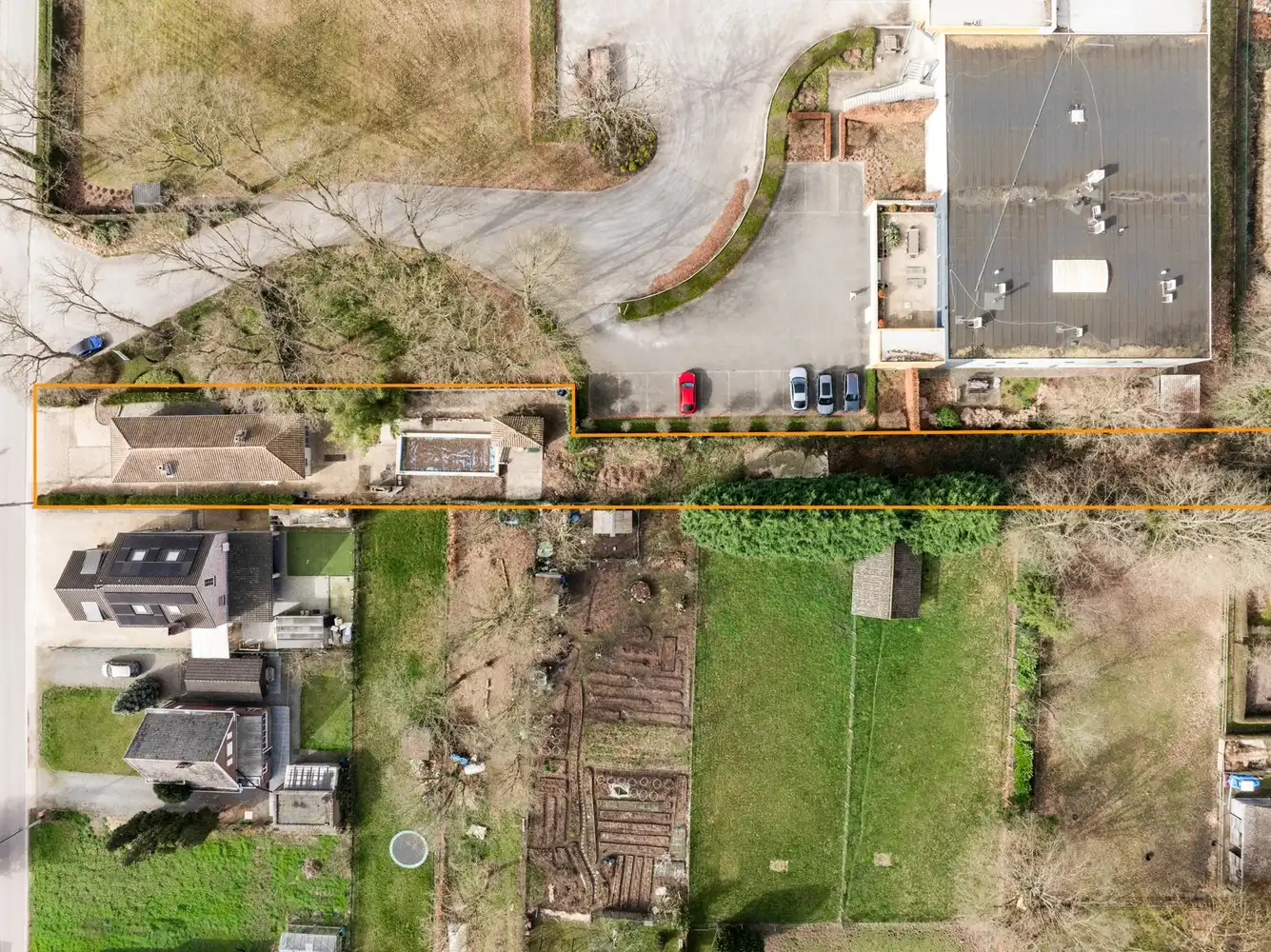 Gelijkvloerse woning met 2 slpkrs en zwembad te Bonheiden foto 2