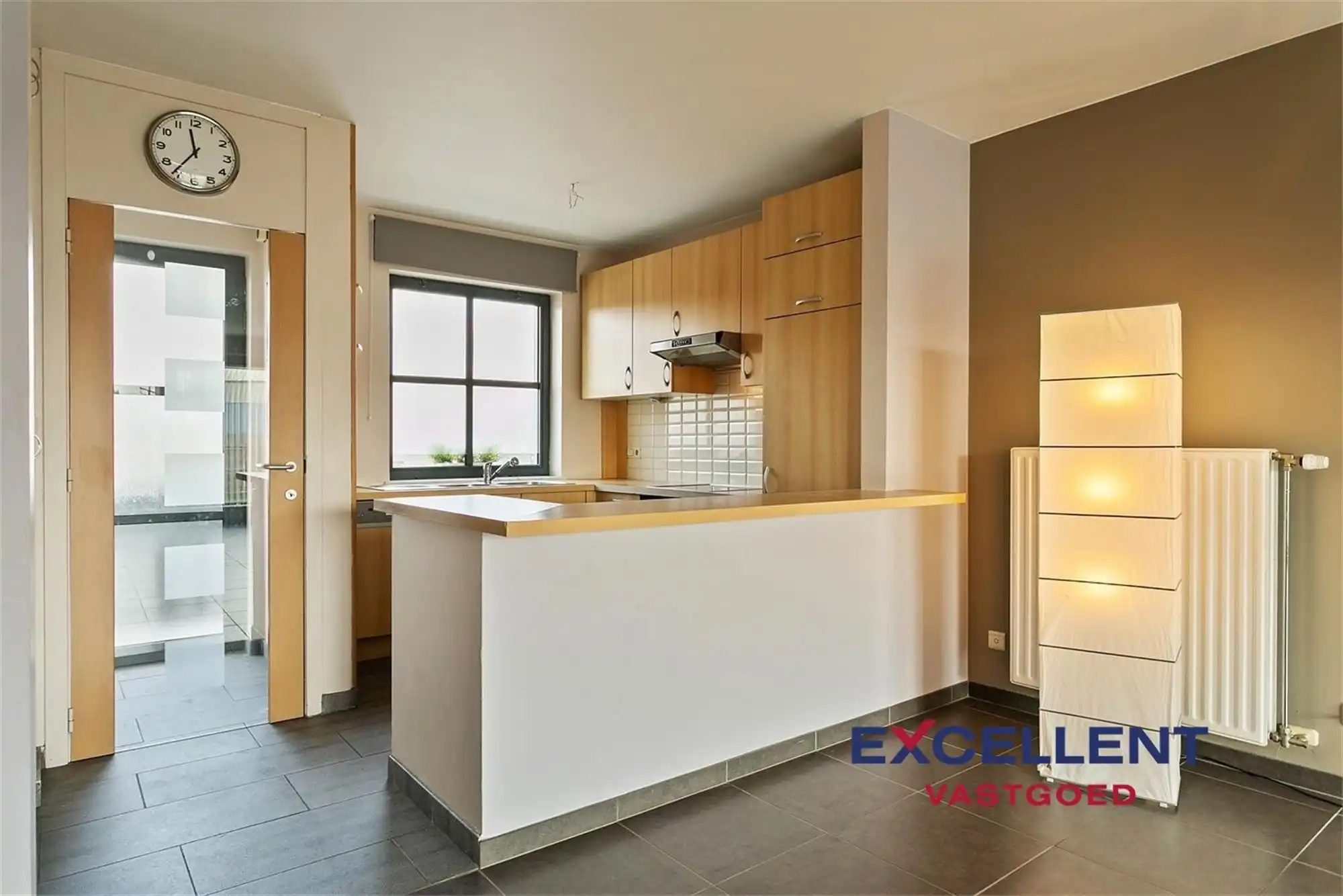 Instapklare, centraal gelegen duplex te huur Deinze foto 2