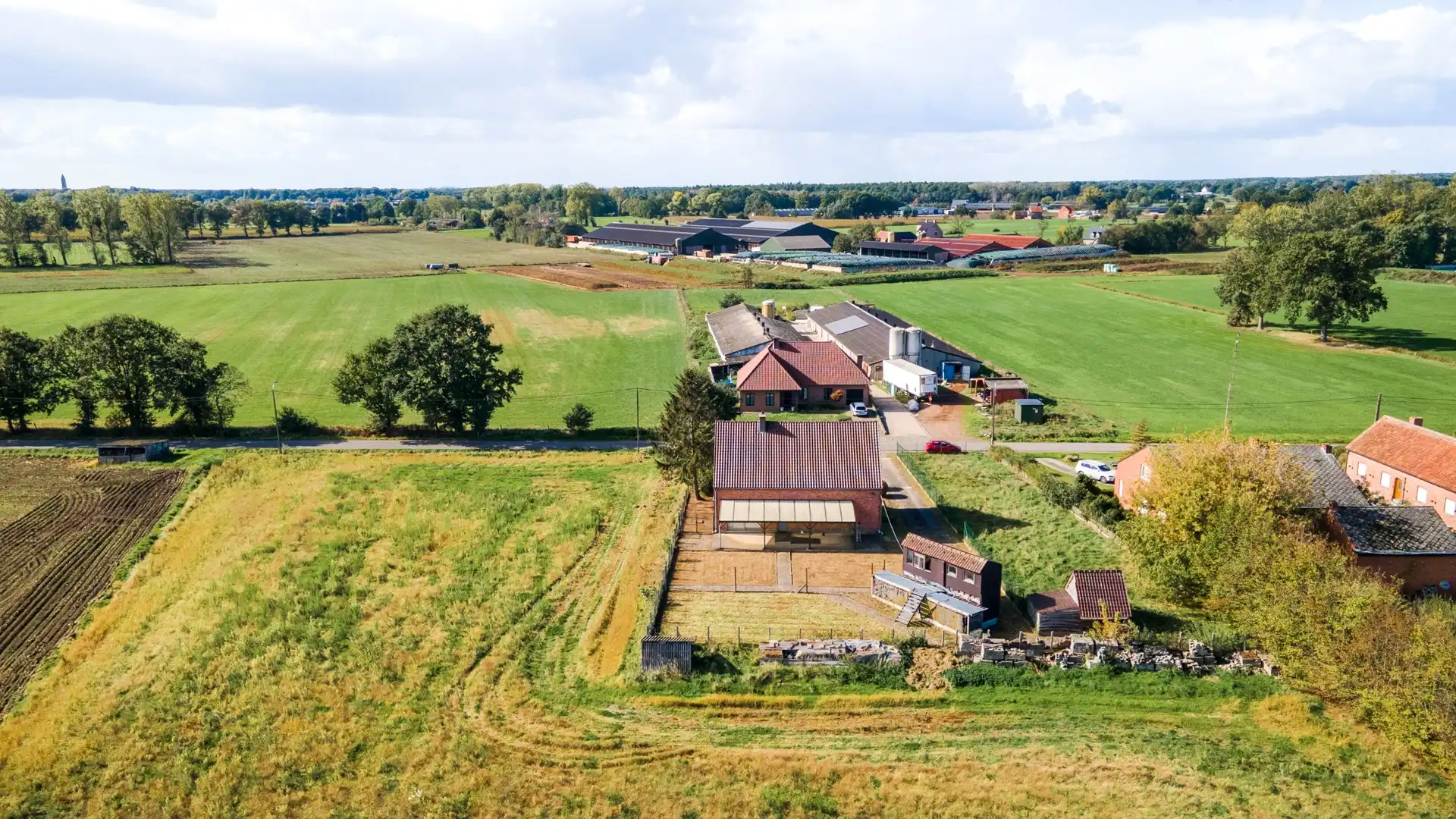 Gelijkvloerse woning op een perceel van 10180m²! foto 20