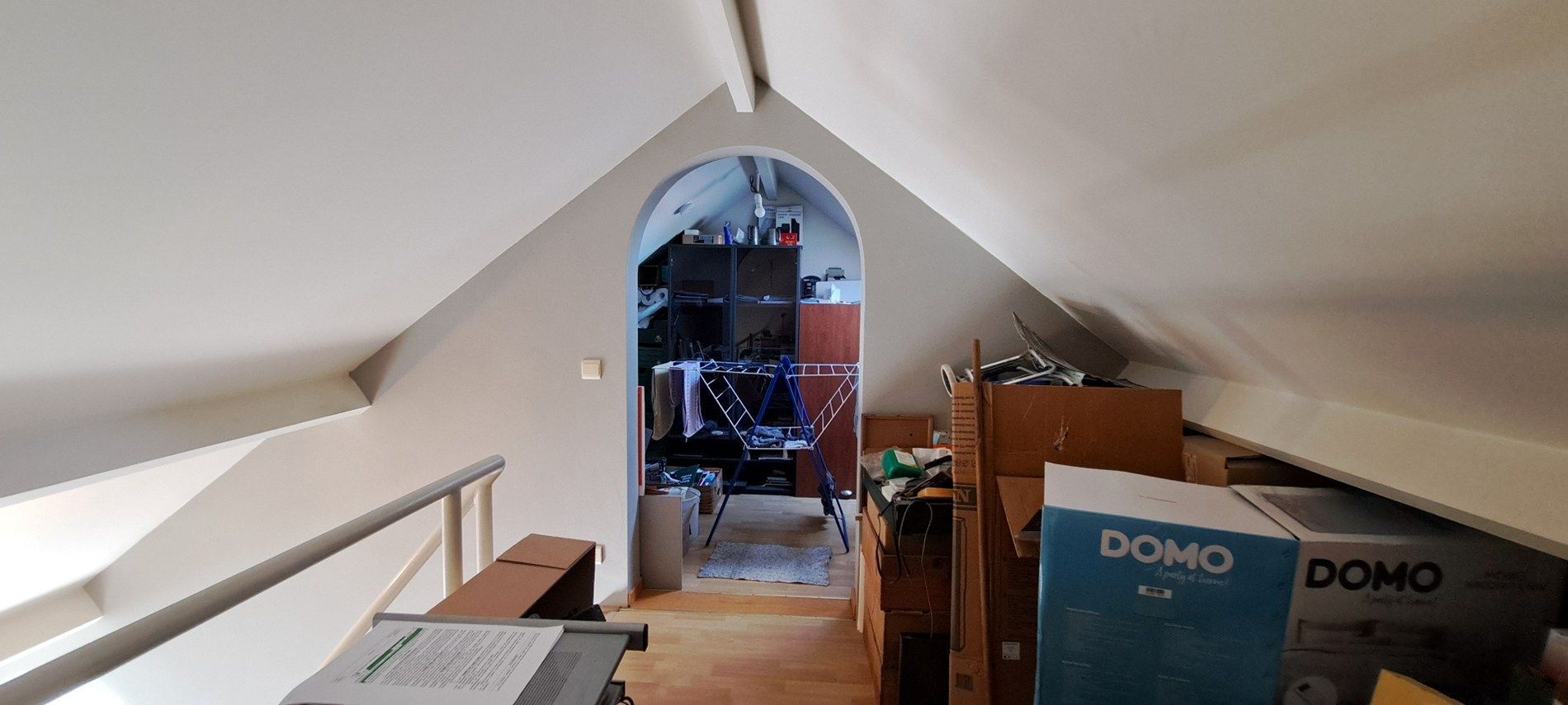 Ruim gerenoveerd duplex-dakappartement met 1 slaapkamer en mezzanine foto 9