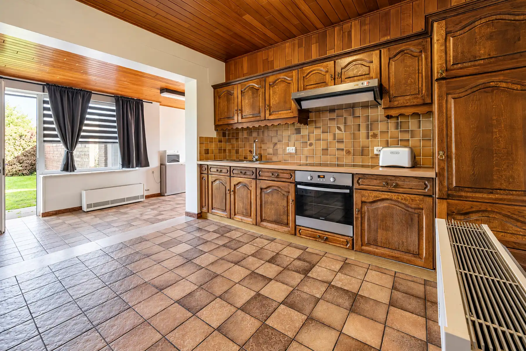 Woning met naastliggende bouwgrond foto 9
