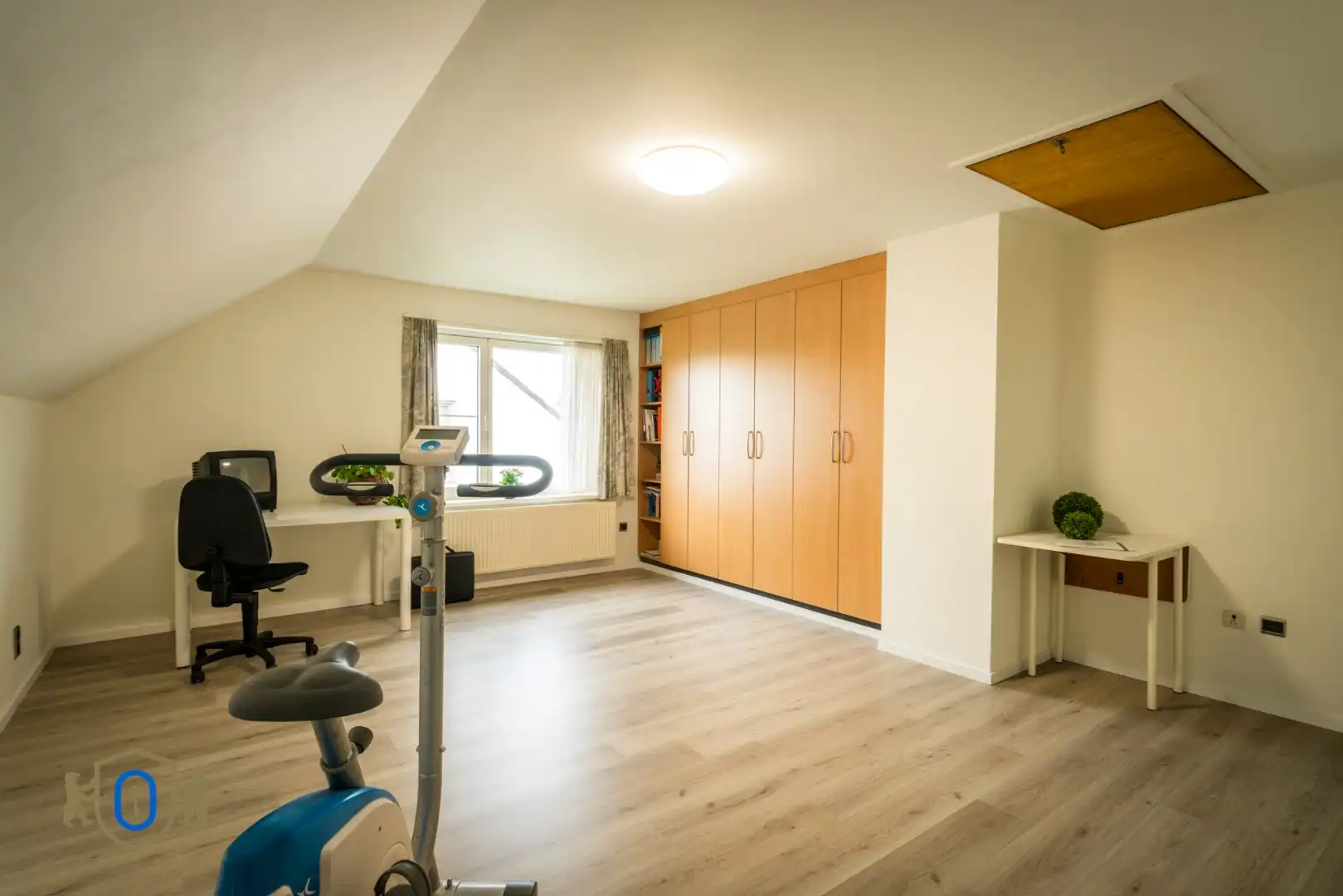 Vrijstaande 4-slpkr woning met tuin & garage foto 26