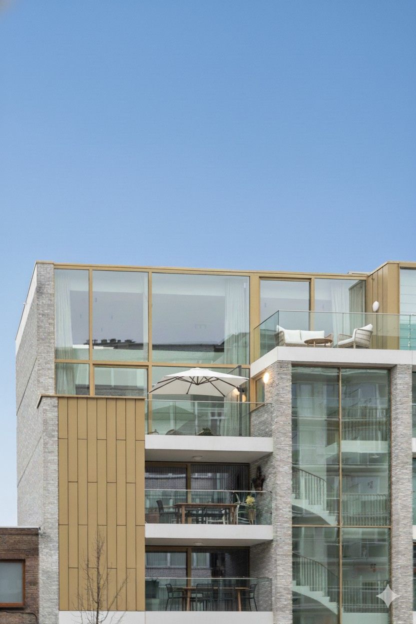 LUXUEUS PENTHOUSE 161M² MET 2SLK IN CENTRUM TONGEREN. foto {{pictureIndex}}