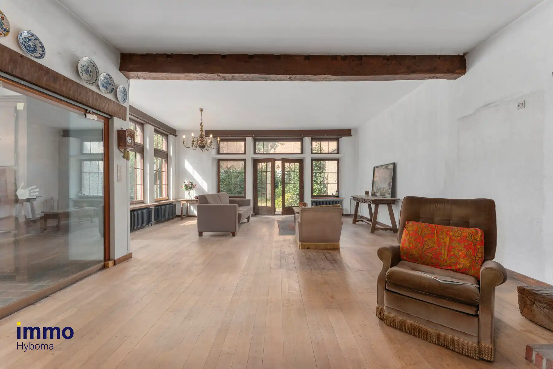 Unieke dokterswoning met praktijkgedeelte in hartje Eeklo foto 3