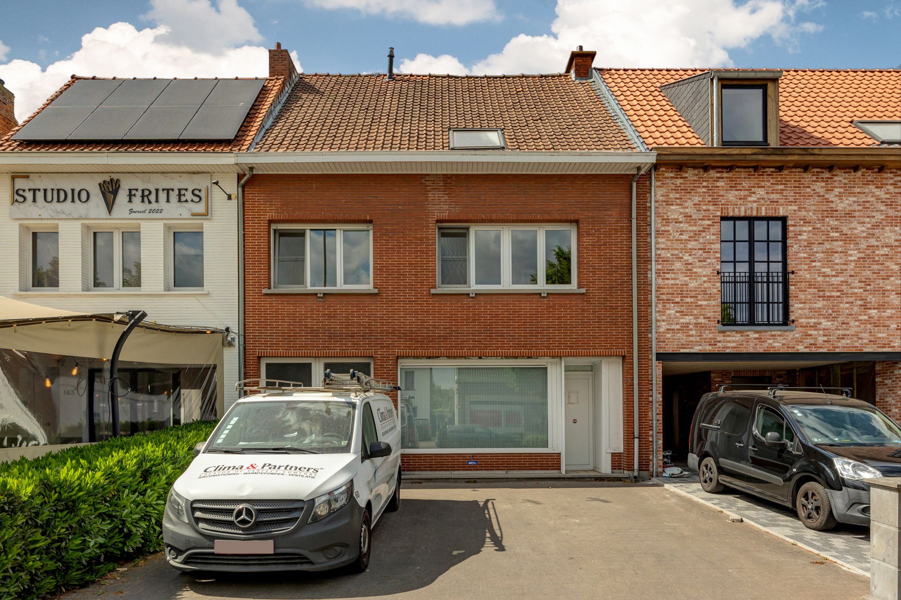 Dorpswoning met 3 à 4 slpks, garage en tuin in Sint Antonius foto {{pictureIndex}}