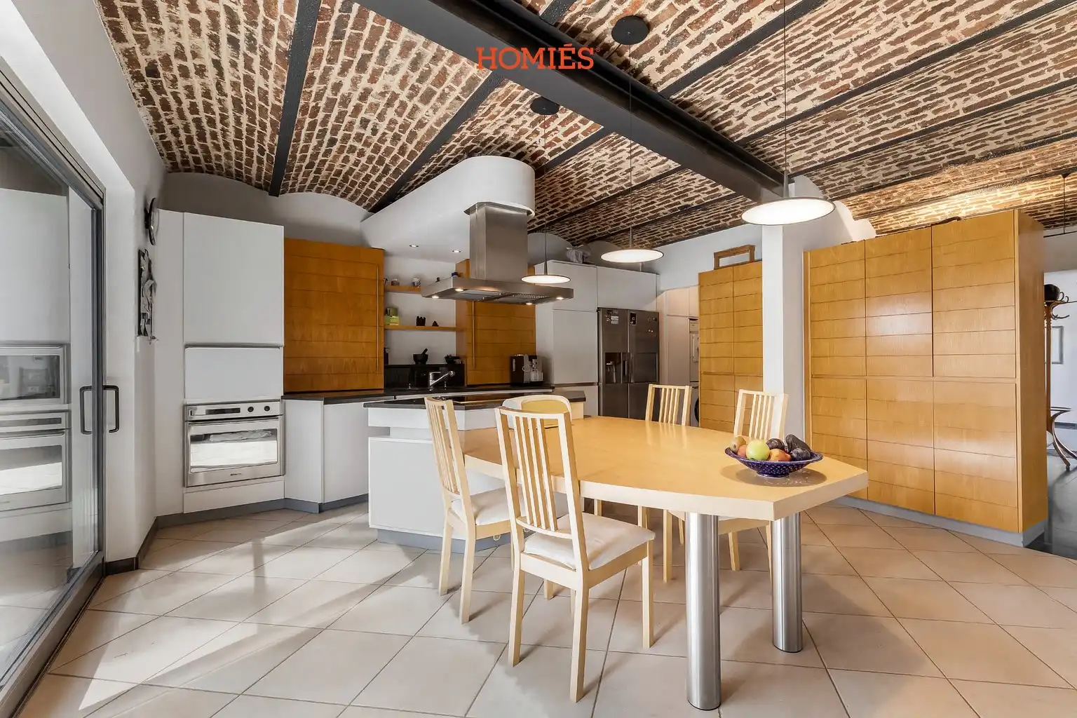 Karaktervolle hoeve met grote tuin en zwembad foto 14