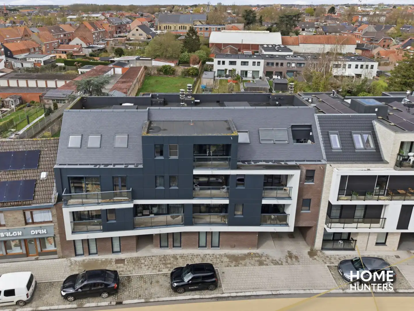Stijlvol en lichtrijk appartement met terras in het hart van Ieper foto 2