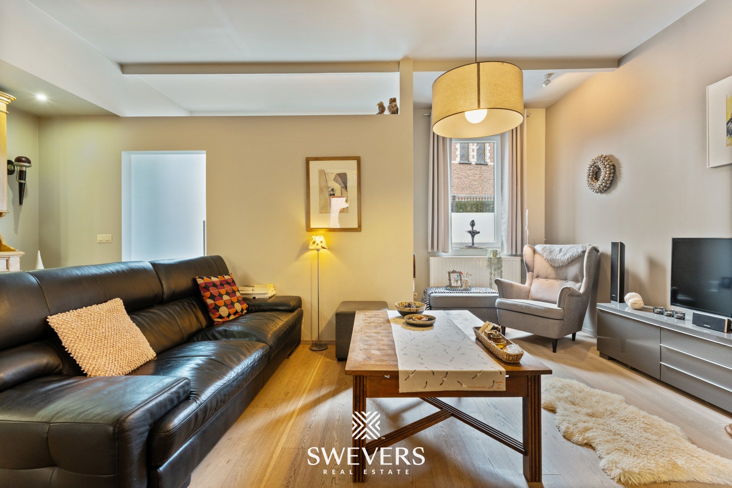 Instapklare, charmante rijwoning met terras in het groene Jesseren   foto 4