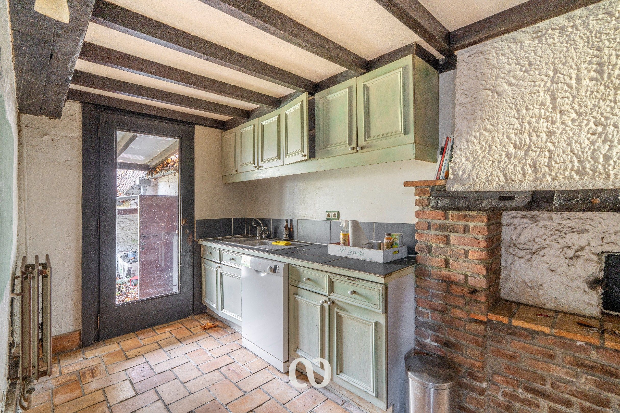 Te renoveren hoeve op sublieme ligging foto 14