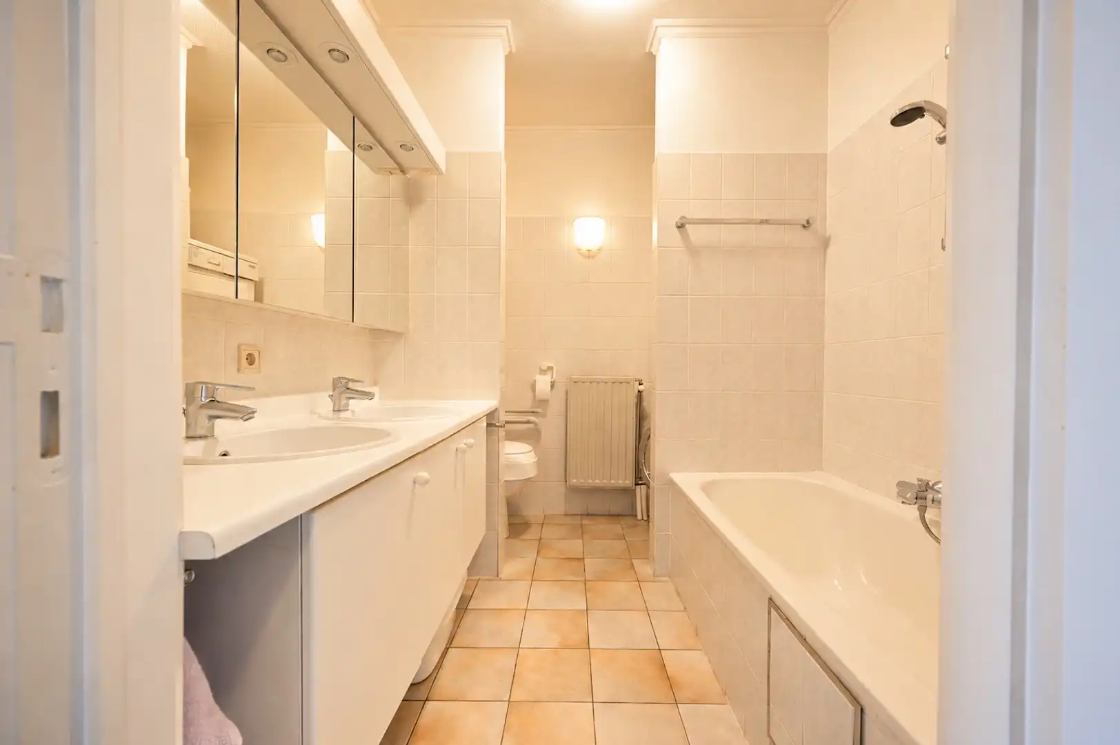 Exclusief wonen met zicht over de Vismarkt in hartje Brugge foto 25