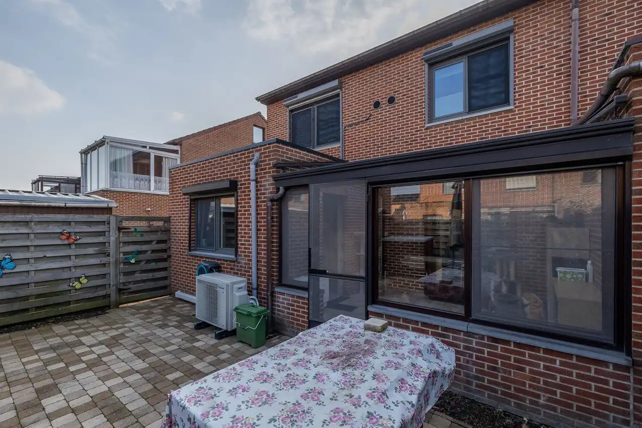 Gelijkvloerse woning EPC B met inpandige garage en gezellige tuin foto 19