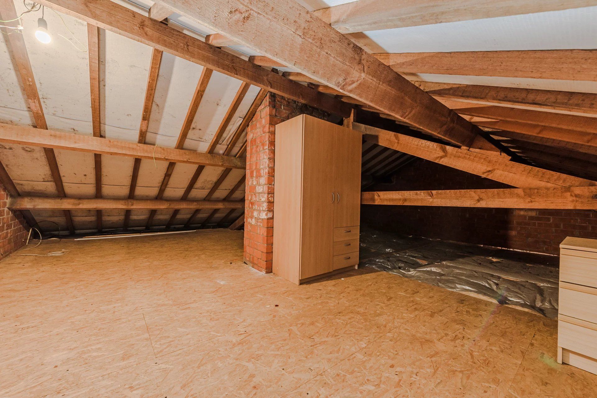 Moderne instapklare woning met 3 slaapkamers op mooi perceel. foto 30