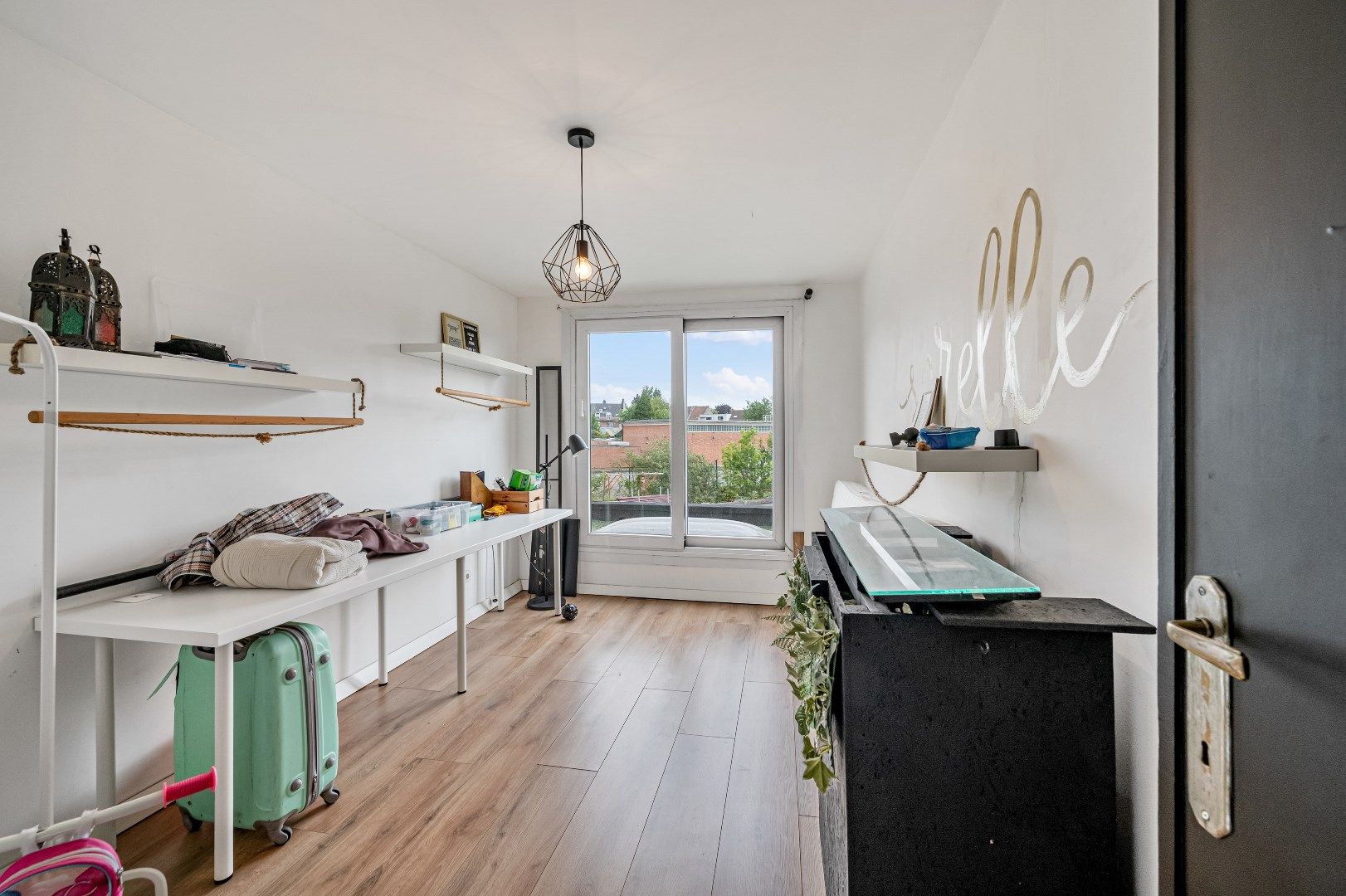 Instapklare woning te Sint-Amandsberg foto 16