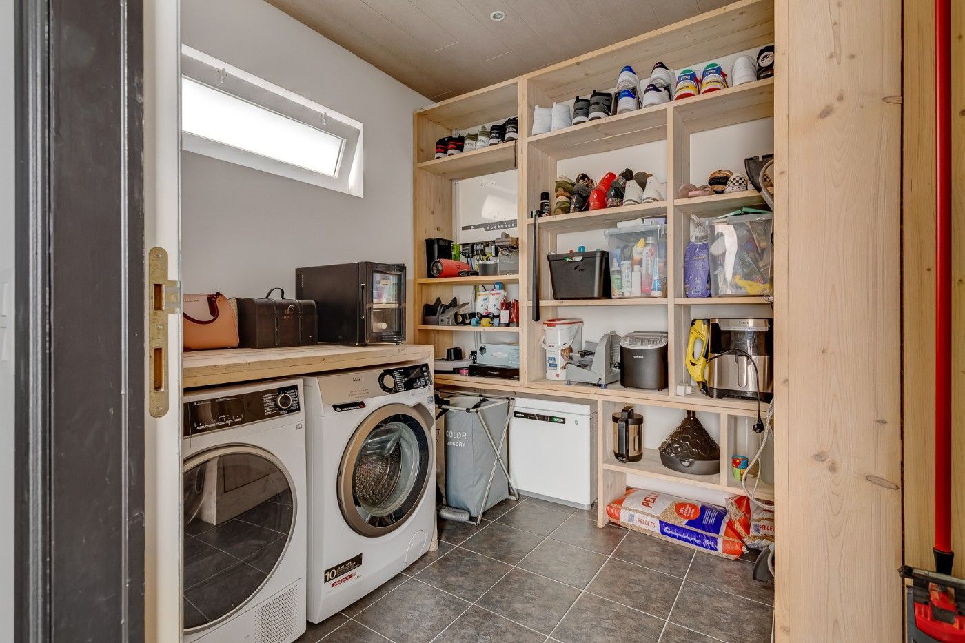 Vrijstaande, grote woning met dubbele garage op Z-perceel van 1093m² foto 13