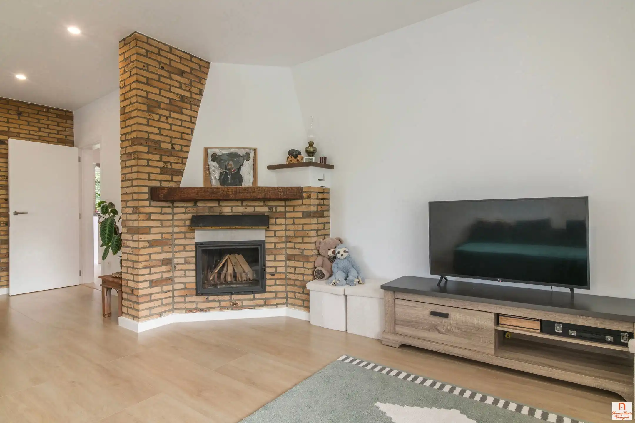 Grondig gerenoveerde splitlevelwoning in een rustige straat foto 8