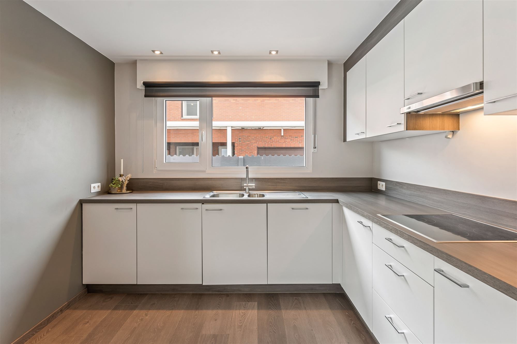 VOLLEDIG GERENOVEERDE WONING MET 2 SLAAPKAMERS GELEGEN OP EEN RUIM PERCEEL VAN 12A10CA TE BERKENBOS IN HEUSDEN-ZOLDER foto 12