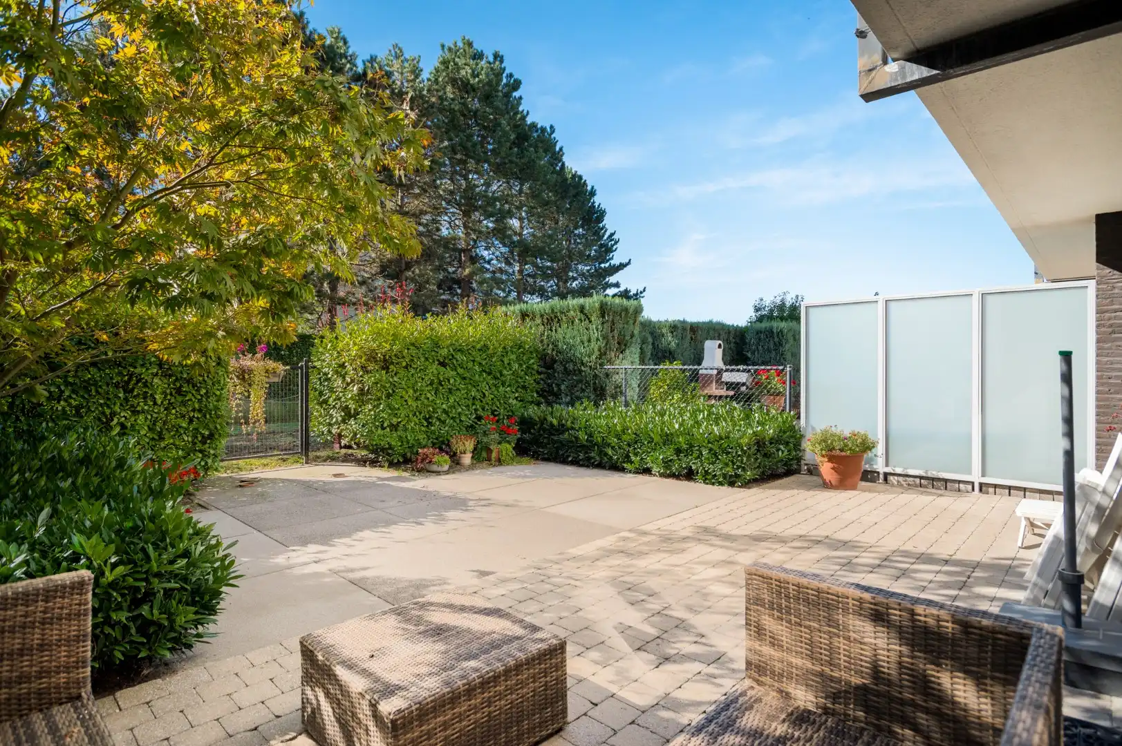 Ruim en comfortabel wonen met zuidtuin nabij het centrum van Schoten! foto 9