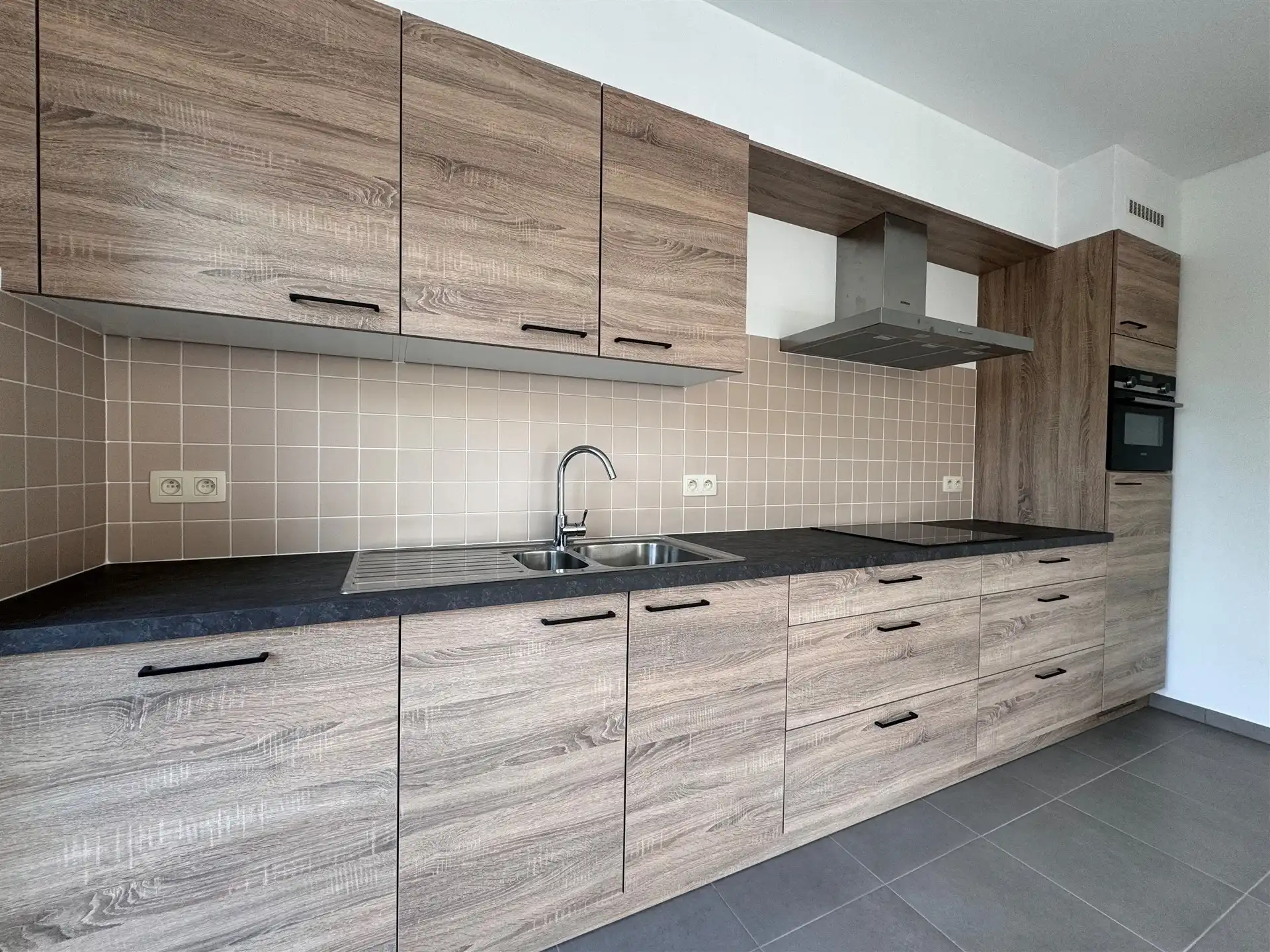 Gerenoveerd appartement met 3 slaapkamer op toplocatie  foto 9