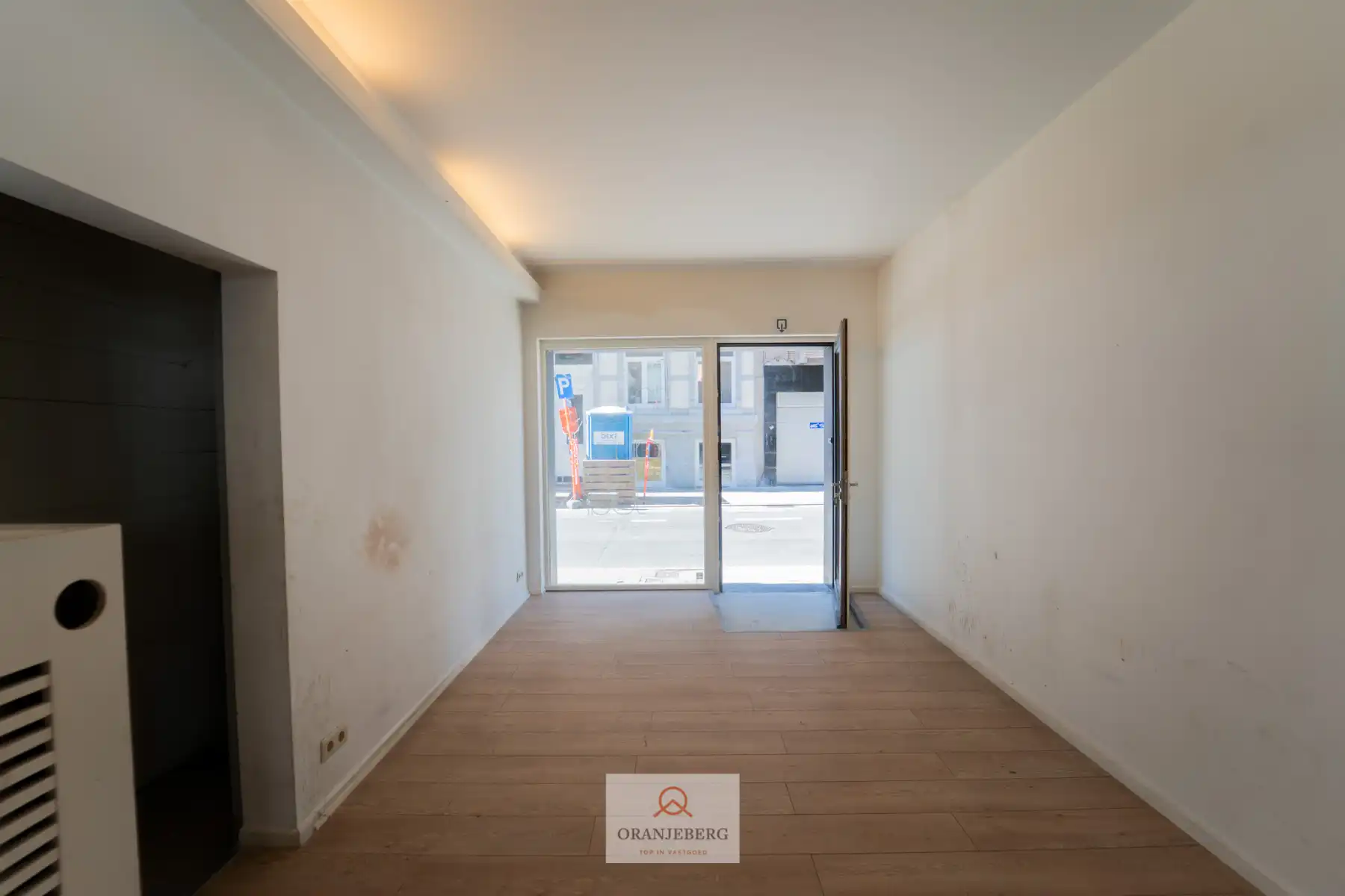 TOP gelegen handelspand foto 3