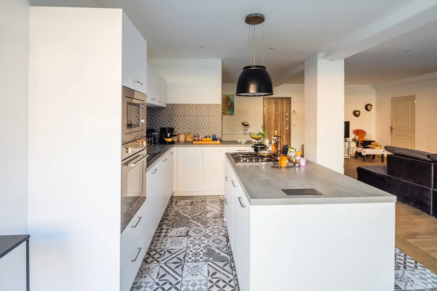 Ruim wonen met terras en 3 slaapkamers foto 6