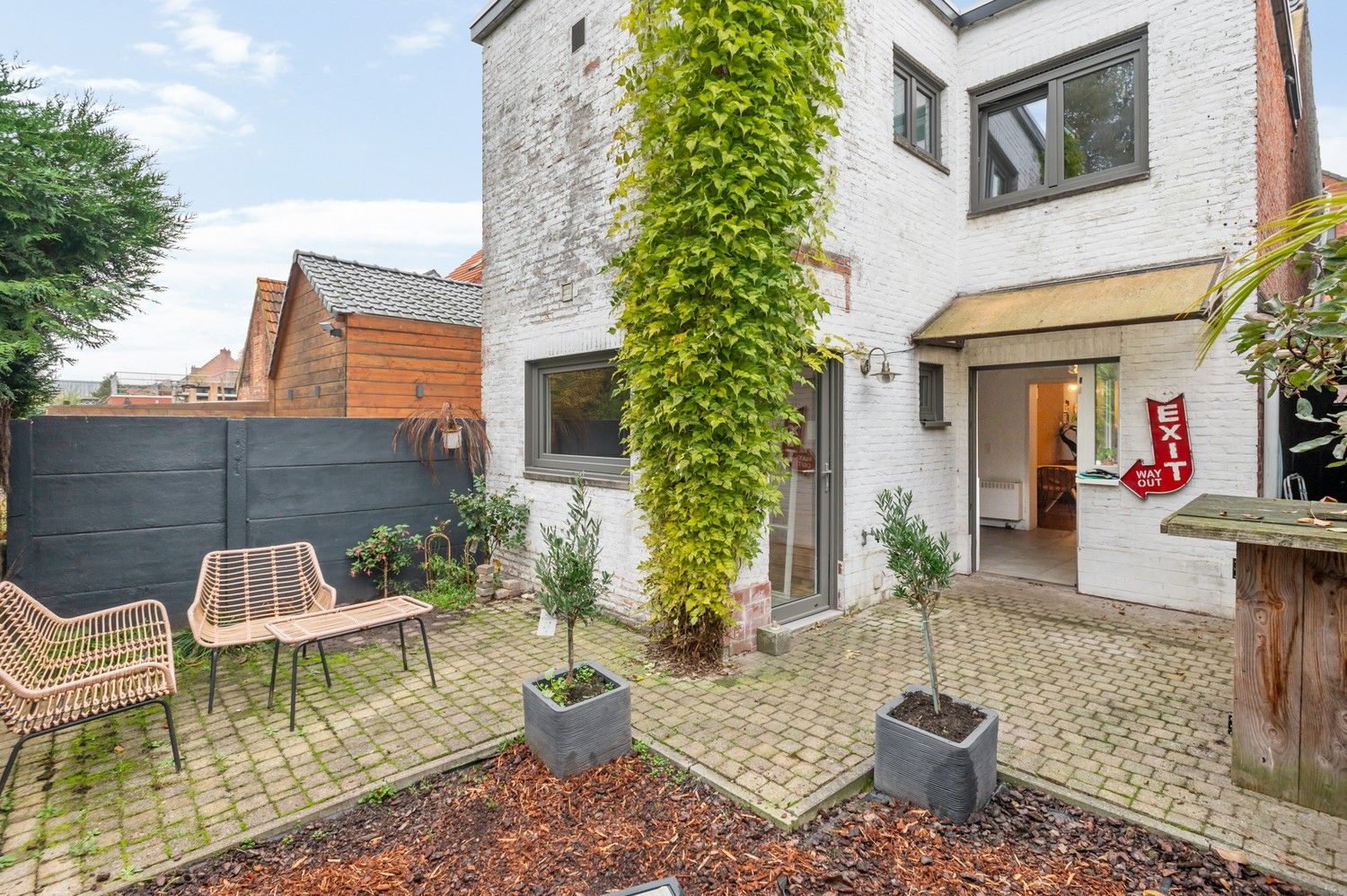 Instapklare charmante woning met 3 SLPK in Kapellen! foto 18