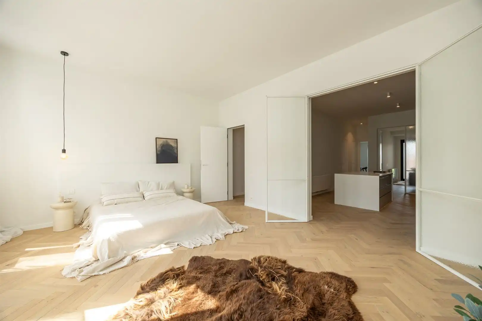 Luxueuze gerenoveerde herenwoning op toplocatie foto 12