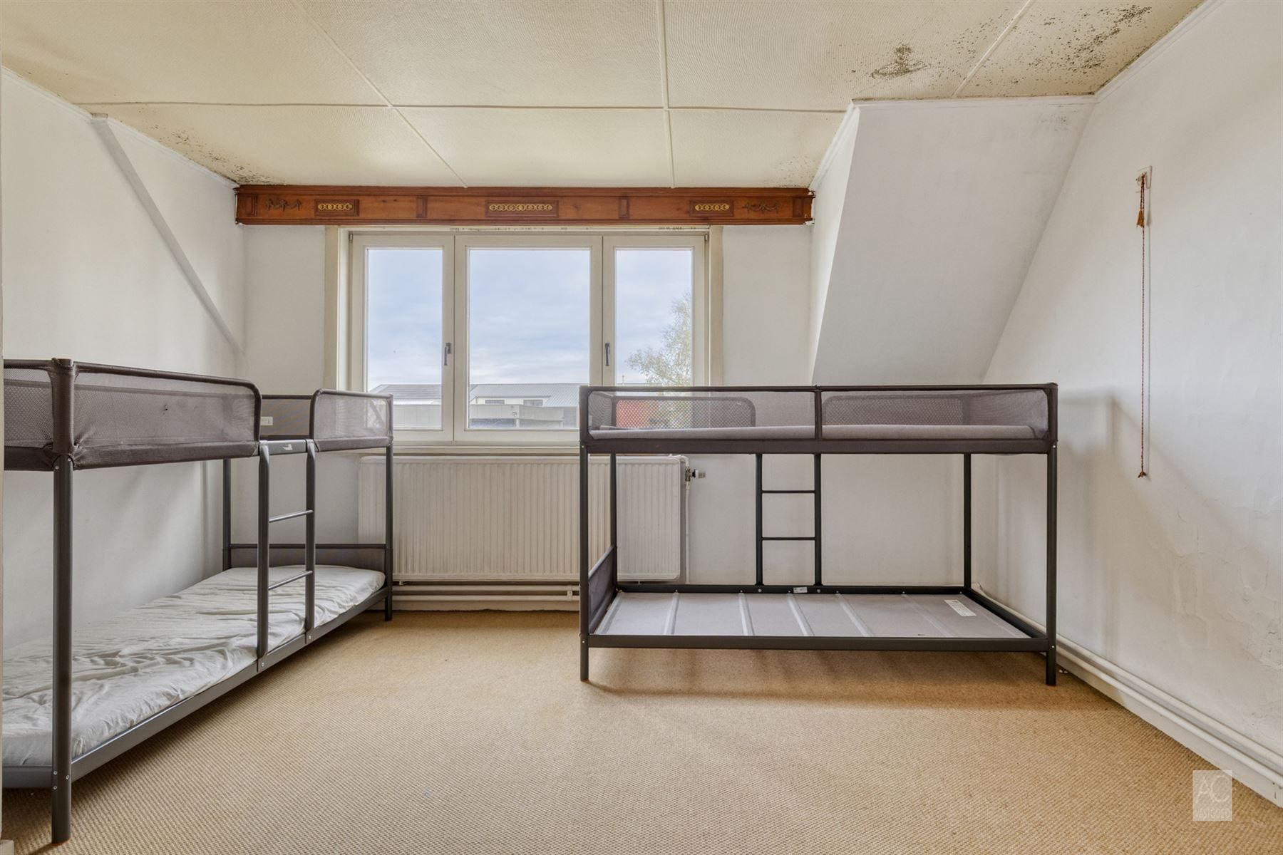 Vrijstaande woning met zwembad foto 21