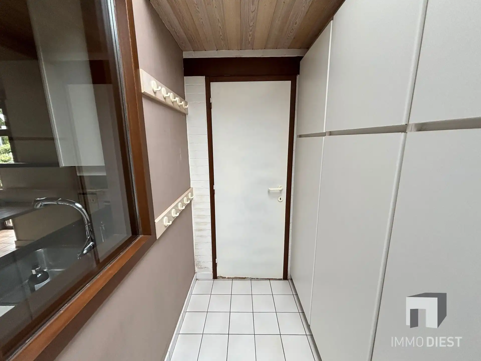 Te koop: Te renoveren vrijstaande woning met 3 slaapkamers en ruime garage  foto 11