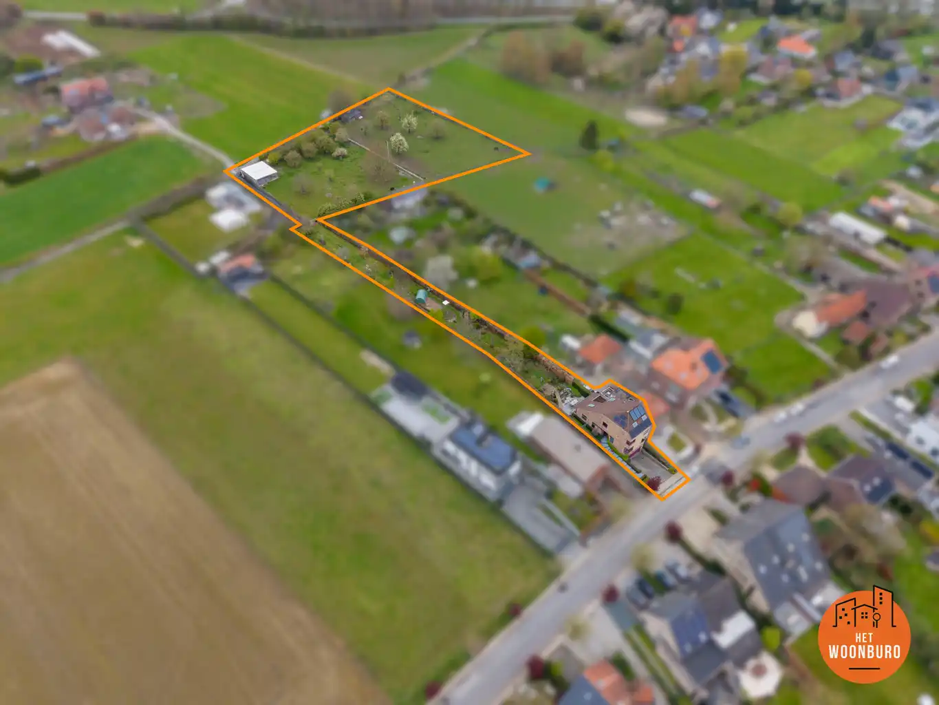Ruime woning: 5 slpks, garage en grote tuin op toplocatie foto 3