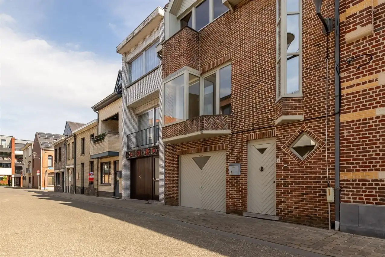 vlakbij Basiliek,instapklaar, zonnig terras en  overdekt terras, iinpandige garage foto 35