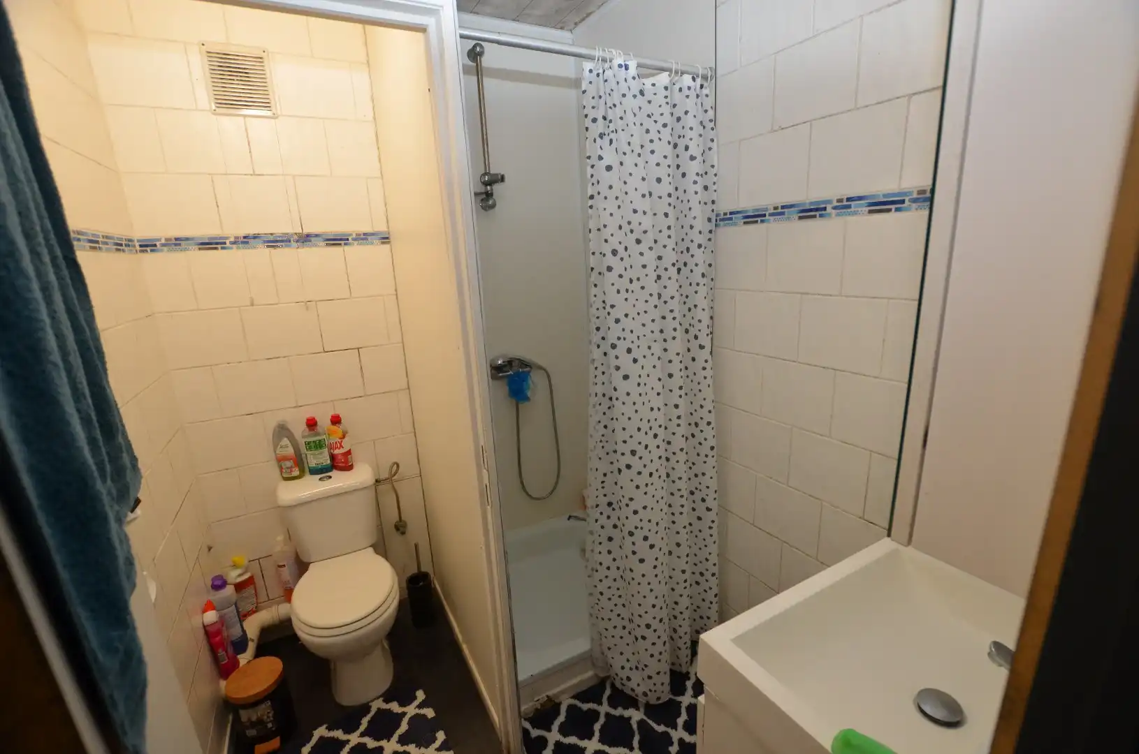 Opbrengsteigendom met 4 erkende appartementen foto 11