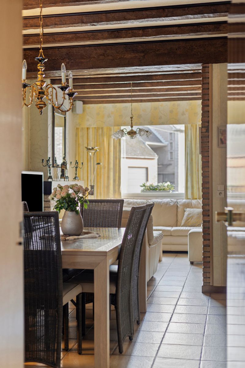 Instapklare centrumwoning met garage en autostaanplaats.  foto 11