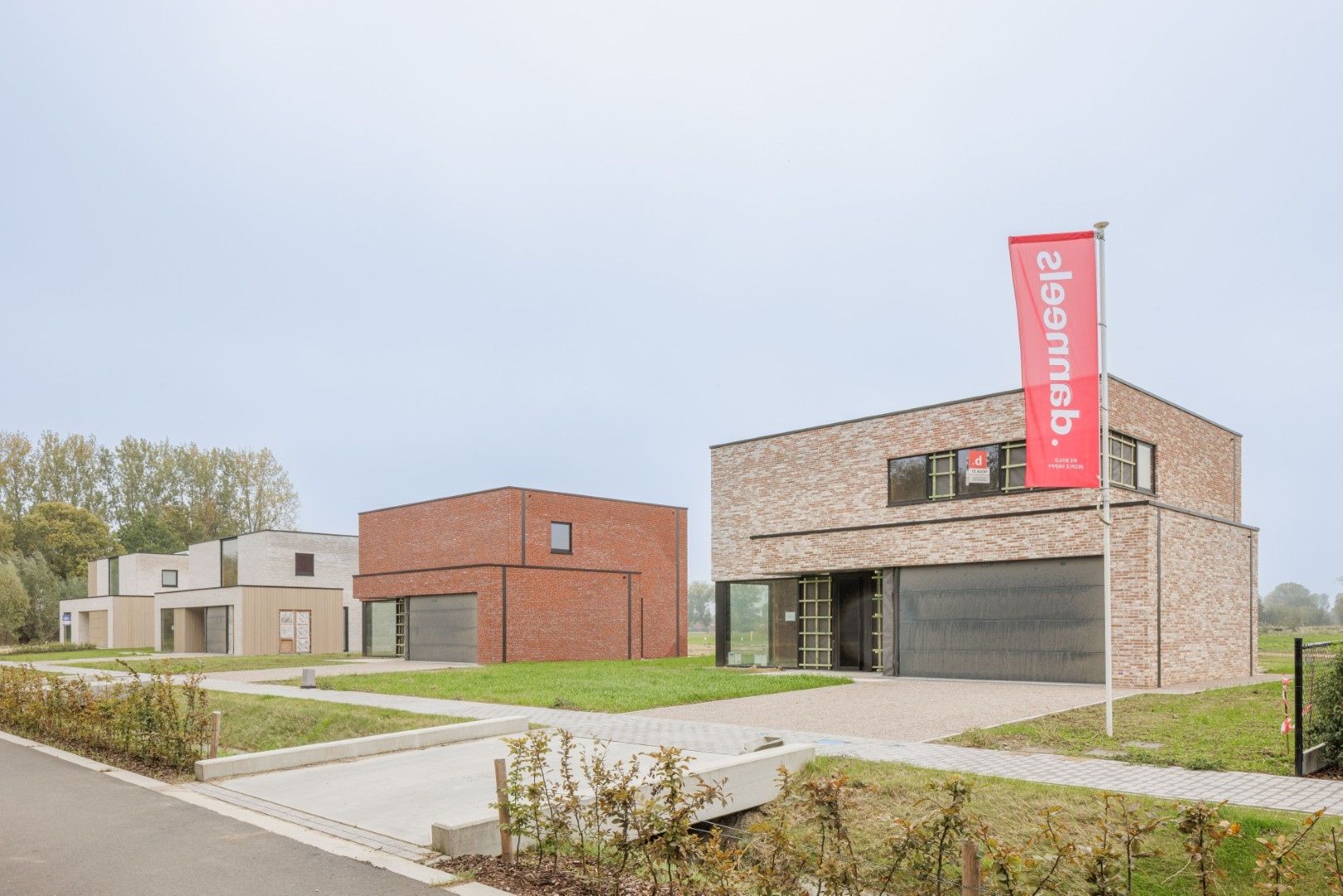 Energiezuinige open bebouwing met zicht op de velden foto 2