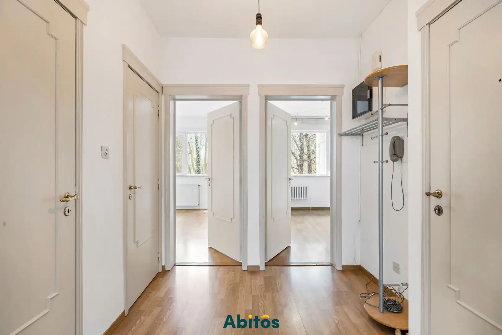 Twee slaapkamerappartement met garagebox foto 12