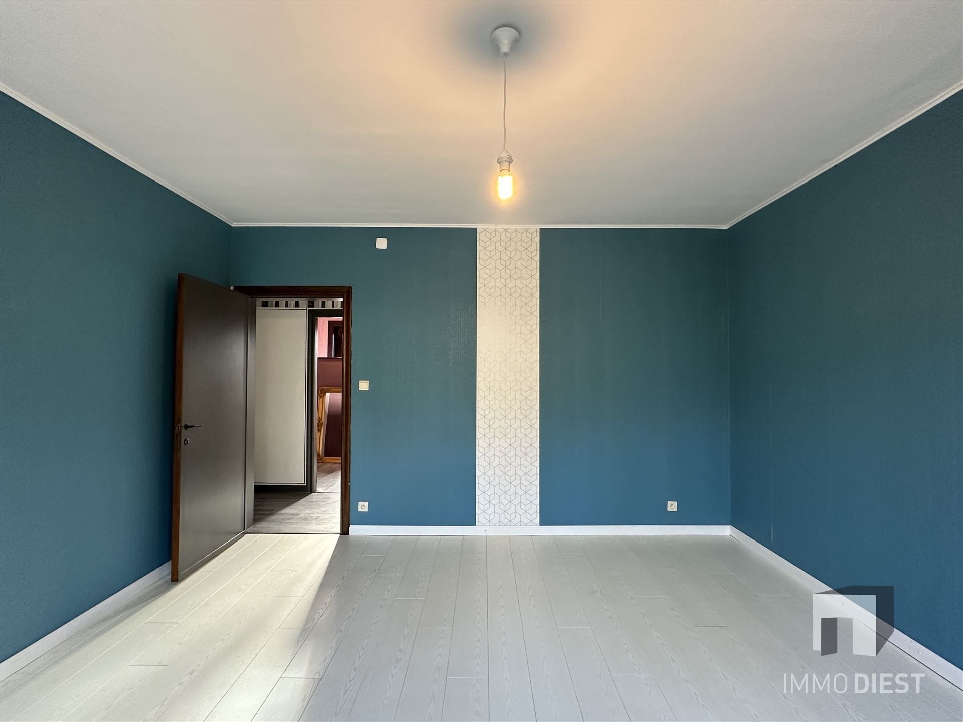 Woning met 3 slpks, garage en grote tuin. Vlakbij station Diest gelegen. foto 11